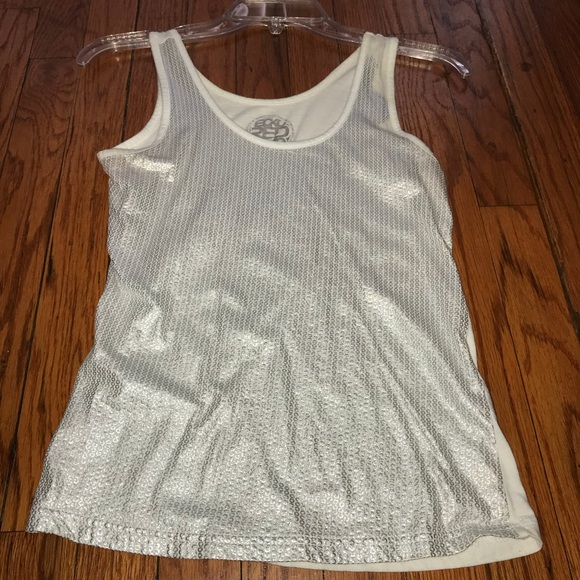 👯‍♀️BOGO👯‍♀️ White Echo Red Tank - Picture 2 of 2